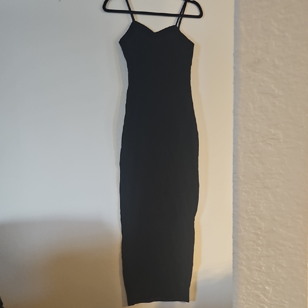 Jump Sleek Black Maxi Dress
